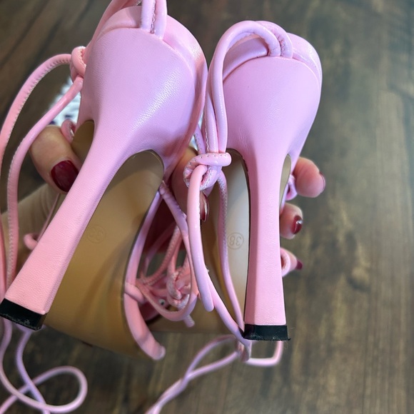 - SHEIN Barbie pink lace up heels - Picture 7 of 14